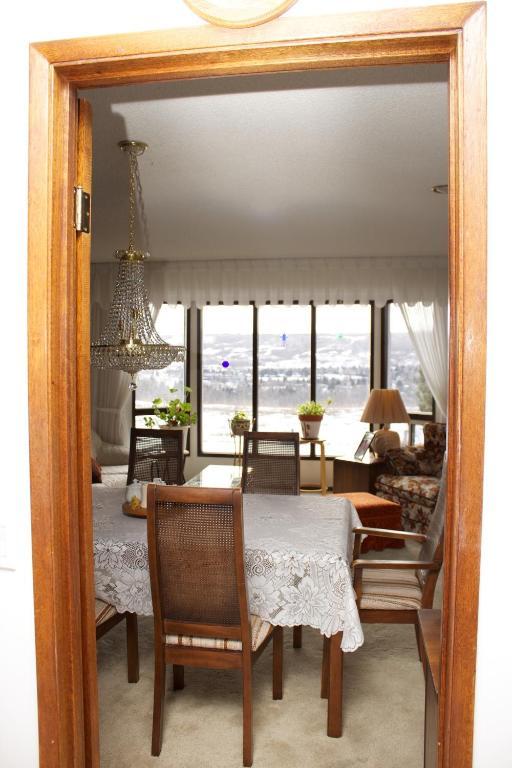 Cozy Nest Bed & Breakfast YYC Екстериор снимка